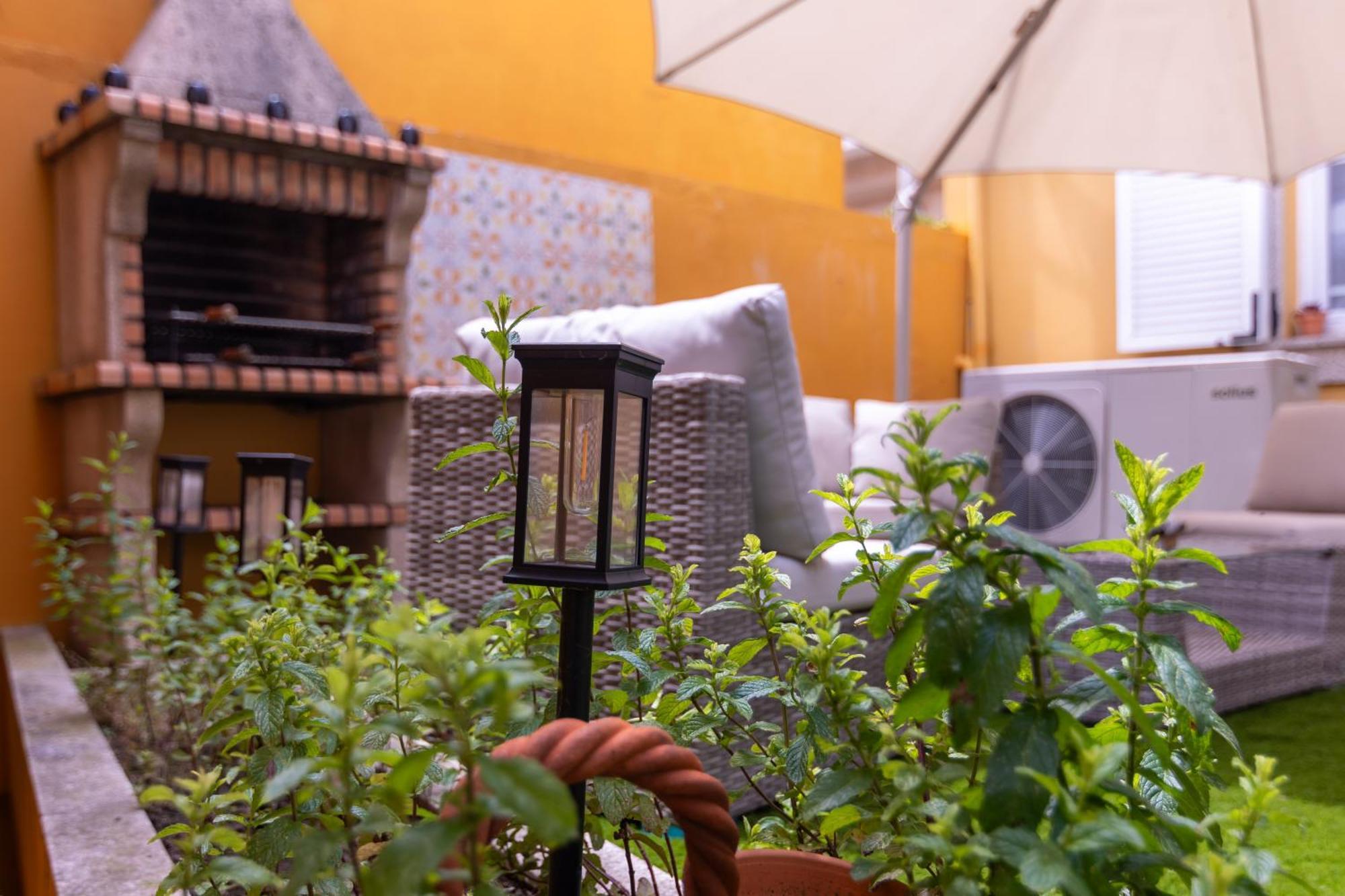 Perafita Yellow House - Ecohost Exterior foto